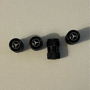 Mercedes Benz Logo valve Stem caps in black set of 4 NWT
